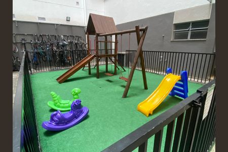 Apartamento à venda com 52m², 2 quartos e sem vagaÁrea comum - Playground