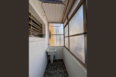 Apartamento à venda com 48m², 1 quarto e sem vaga Apartamento à venda com 48m², 1 quarto e sem vagaÁrea de Serviço