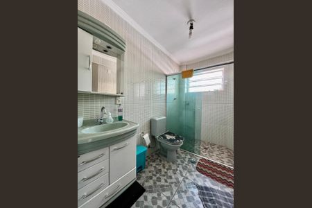 Banheiro de apartamento à venda com 1 quarto, 48m² em Centro, Campinas