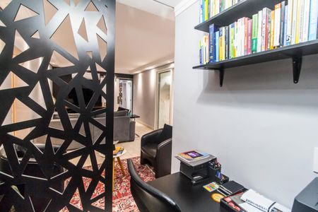 Apartamento à venda com 122m², 3 quartos e 2 vagasEscritório