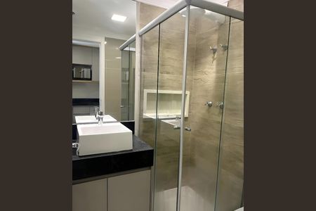 Banheiro de apartamento para alugar com 1 quarto, 25m² em Santo Amaro, São Paulo