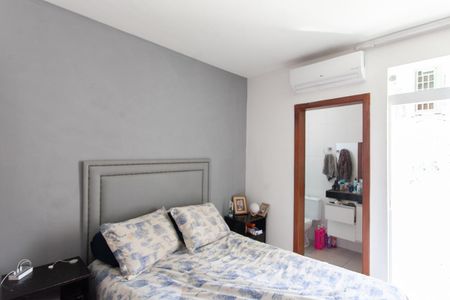 Casa à venda com 140m², 2 quartos e 2 vagas Casa à venda com 140m², 2 quartos e 2 vagasSuíte 1