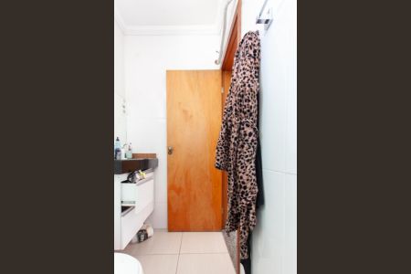 Casa à venda com 140m², 2 quartos e 2 vagas Casa à venda com 140m², 2 quartos e 2 vagasBanheiro da Suíte 1