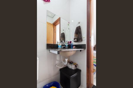 Casa à venda com 140m², 2 quartos e 2 vagas Casa à venda com 140m², 2 quartos e 2 vagasLavabo