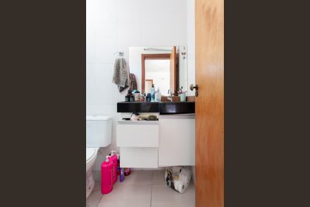 Casa à venda com 140m², 2 quartos e 2 vagas Casa à venda com 140m², 2 quartos e 2 vagasBanheiro da Suíte 1