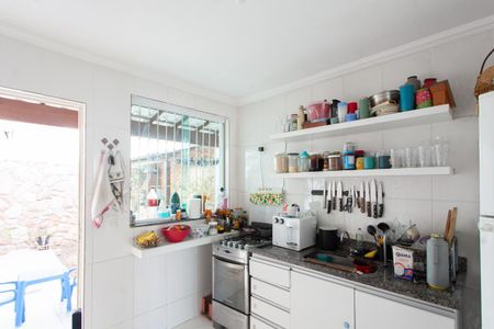 Casa à venda com 140m², 2 quartos e 2 vagas Casa à venda com 140m², 2 quartos e 2 vagasCozinha