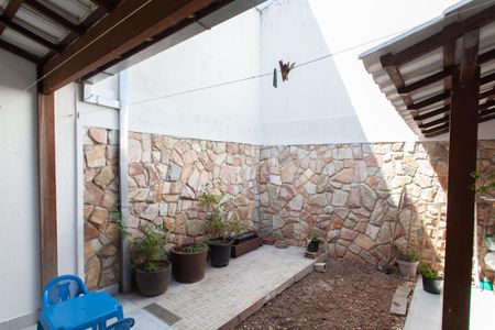 Casa à venda com 140m², 2 quartos e 2 vagas Casa à venda com 140m², 2 quartos e 2 vagasEspaço Gourmet