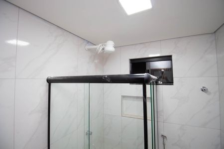 Banheiro Social de apartamento à venda com 2 quartos, 49m² em Sria Ii (polo de Moda), Brasília