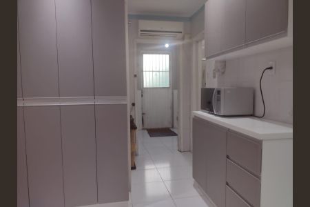 Apartamento à venda com 72m², 2 quartos e sem vaga Apartamento à venda com 72m², 2 quartos e sem vagaCozinha