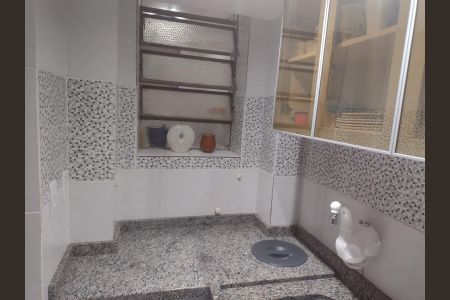 Apartamento à venda com 72m², 2 quartos e sem vaga Apartamento à venda com 72m², 2 quartos e sem vagaLavanderia