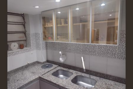 Apartamento à venda com 72m², 2 quartos e sem vaga Apartamento à venda com 72m², 2 quartos e sem vagaCozinha