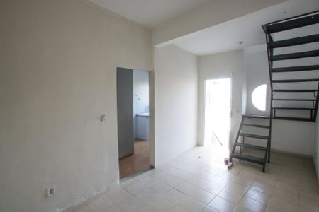 Casa para alugar com 85m², 4 quartos e 1 vagaSala