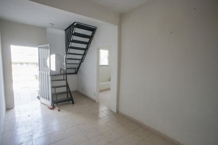 Sala de casa para alugar com 4 quartos, 85m² em Pechincha, Rio de Janeiro