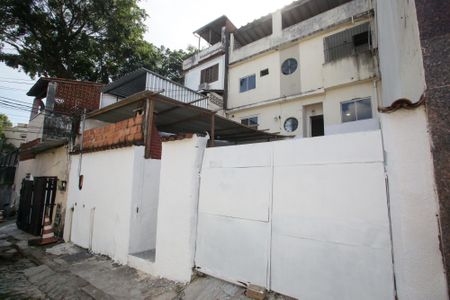 Casa para alugar com 85m², 4 quartos e 1 vagaFachada