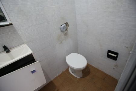 Casa para alugar com 85m², 4 quartos e 1 vagaBanheiro Social