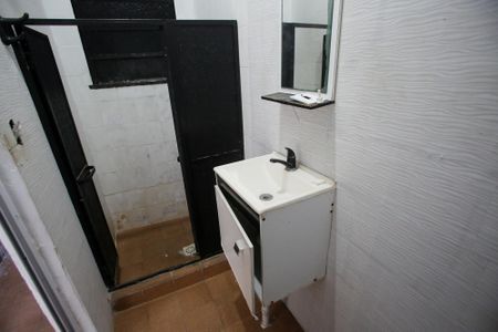 Casa para alugar com 85m², 4 quartos e 1 vagaBanheiro Social