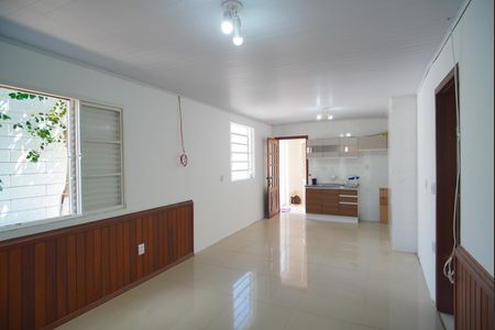 Sala - Cozinha de casa para alugar com 4 quartos, 100m² em Sarandi, Porto Alegre