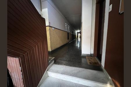 Apartamento à venda com 56m², 2 quartos e 1 vaga Apartamento à venda com 56m², 2 quartos e 1 vagaHall