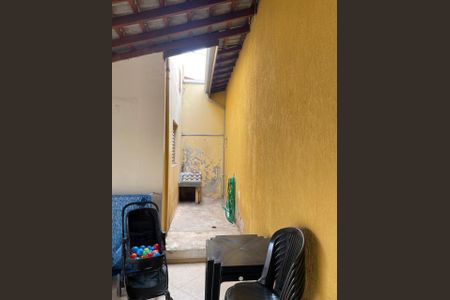Casa à venda com 250m², 3 quartos e 2 vagasFoto 01