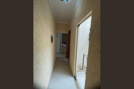Casa à venda com 250m², 3 quartos e 2 vagasFoto 01