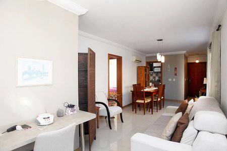 Sala de apartamento à venda com 2 quartos, 230m² em Jardim Botânico, Porto Alegre