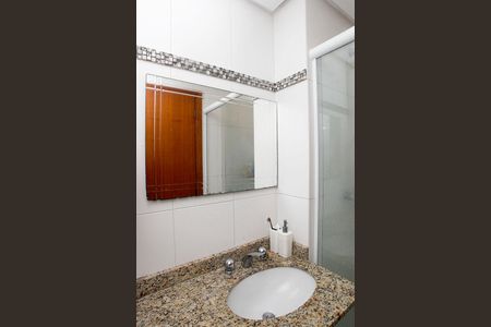 Apartamento à venda com 230m², 2 quartos e 2 vagasBanheiro Suíte