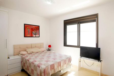 Suíte de apartamento à venda com 2 quartos, 230m² em Jardim Botânico, Porto Alegre