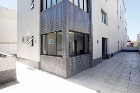 Apartamento à venda com 230m², 2 quartos e 2 vagasPátio