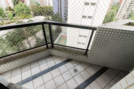 Apartamento para alugar com 154m², 3 quartos e 3 vagas Apartamento para alugar com 154m², 3 quartos e 3 vagasVaranda da Suíte 2