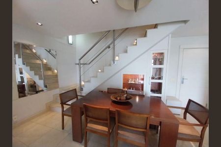 Apartamento à venda com 3 quartos, 280m² em Icaraí, Niterói