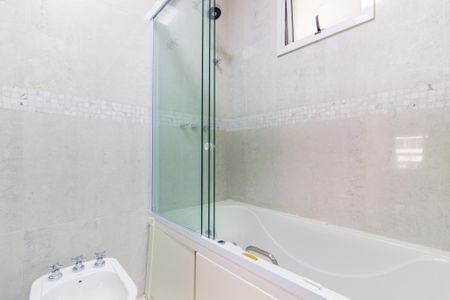 Apartamento à venda com 92m², 2 quartos e 2 vagasBanheiro da Suíte 2