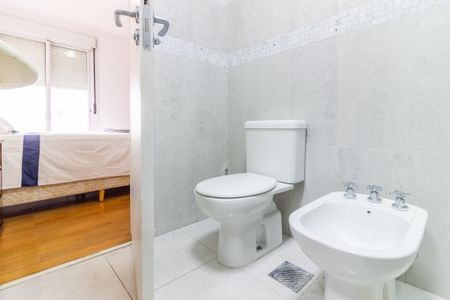 Apartamento à venda com 92m², 2 quartos e 2 vagasBanheiro da Suíte 2