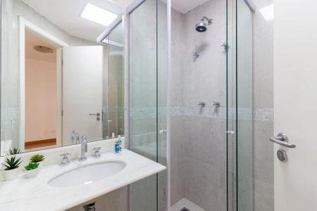 Apartamento à venda com 92m², 2 quartos e 2 vagasBanheiro da Suíte 1