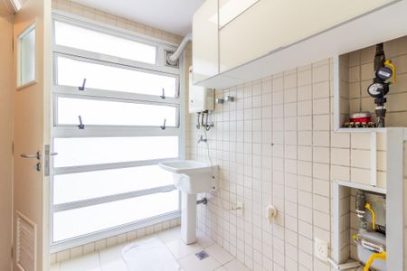 Apartamento à venda com 92m², 2 quartos e 2 vagasÁrea de Serviço