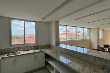 Apartamento para alugar com 249m², 3 quartos e 2 vagas Apartamento para alugar com 249m², 3 quartos e 2 vagasÁrea comum - Salão de festas