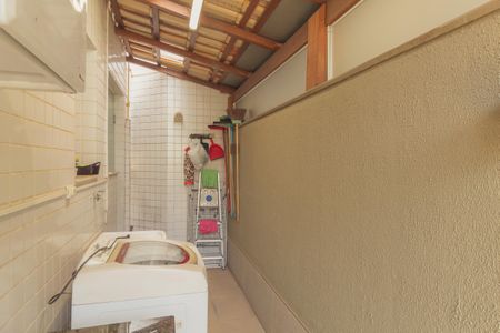 Apartamento para alugar com 249m², 3 quartos e 2 vagas Apartamento para alugar com 249m², 3 quartos e 2 vagasÁrea de Serviço