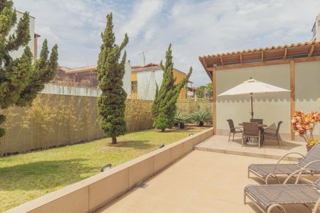 Apartamento para alugar com 249m², 3 quartos e 2 vagas Apartamento para alugar com 249m², 3 quartos e 2 vagasÁrea Externa