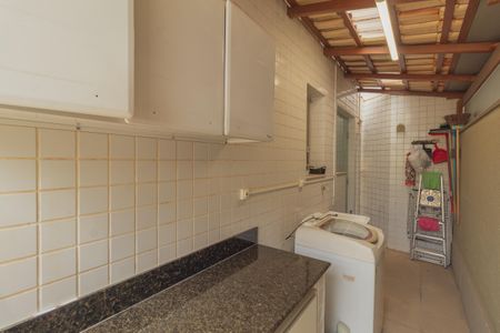 Apartamento para alugar com 249m², 3 quartos e 2 vagas Apartamento para alugar com 249m², 3 quartos e 2 vagasÁrea de Serviço