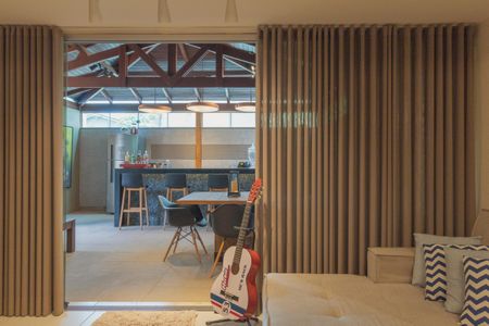 Apartamento para alugar com 249m², 3 quartos e 2 vagas Apartamento para alugar com 249m², 3 quartos e 2 vagasSala