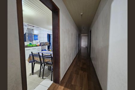 Casa à venda com 560m², 8 quartos e 10 vagas Casa à venda com 560m², 8 quartos e 10 vagasCorredor