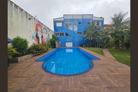 Casa à venda com 560m², 8 quartos e 10 vagas Casa à venda com 560m², 8 quartos e 10 vagasPiscina