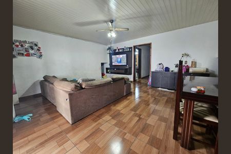 Casa à venda com 560m², 8 quartos e 10 vagas Casa à venda com 560m², 8 quartos e 10 vagasSala