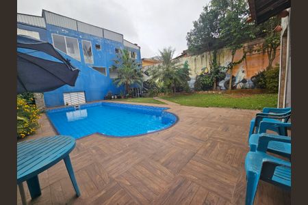 Casa à venda com 560m², 8 quartos e 10 vagas Casa à venda com 560m², 8 quartos e 10 vagasPiscina