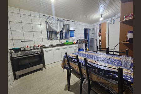 Casa à venda com 560m², 8 quartos e 10 vagas Casa à venda com 560m², 8 quartos e 10 vagasCozinha