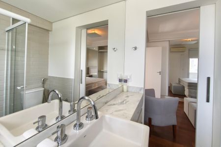 Apartamento para alugar com 104m², 2 quartos e 2 vagas Apartamento para alugar com 104m², 2 quartos e 2 vagasBanheiro Suíte