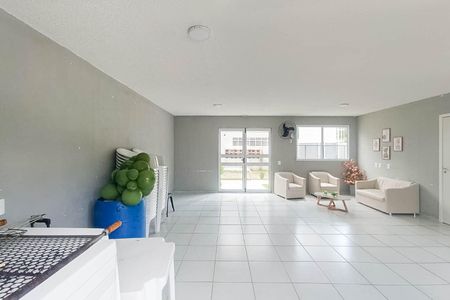 Apartamento para alugar com 48m², 2 quartos e sem vagaÁrea comum - Salão de festas