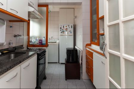 Apartamento à venda com 55m², 2 quartos e 1 vaga Apartamento à venda com 55m², 2 quartos e 1 vagaCozinha