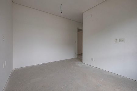 Apartamento à venda com 230m², 4 quartos e 3 vagasSuíte 2