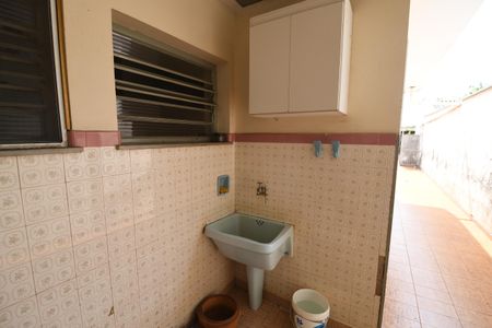 Casa para alugar com 663m², 3 quartos e 5 vagasÁrea de Serviço