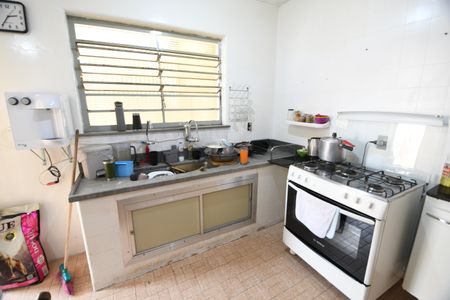 Casa para alugar com 663m², 3 quartos e 5 vagasCozinha